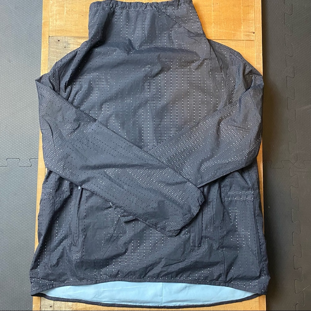 Liora Pullover Fabletics Size Medium Euc - image 1